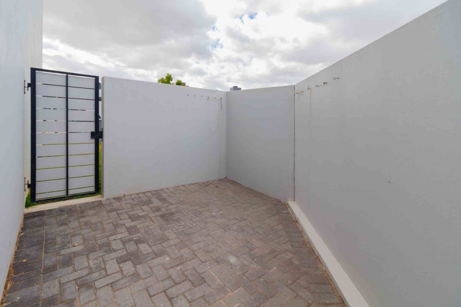 To Let 2 Bedroom Property for Rent in Zonnendal Western Cape